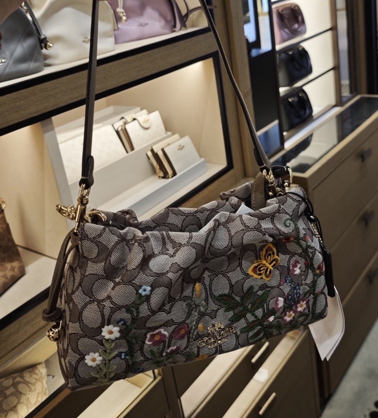 NWT CDZ02 COACH Faye Shoulder Bag In Signature Jacquard With Floral Embroidery