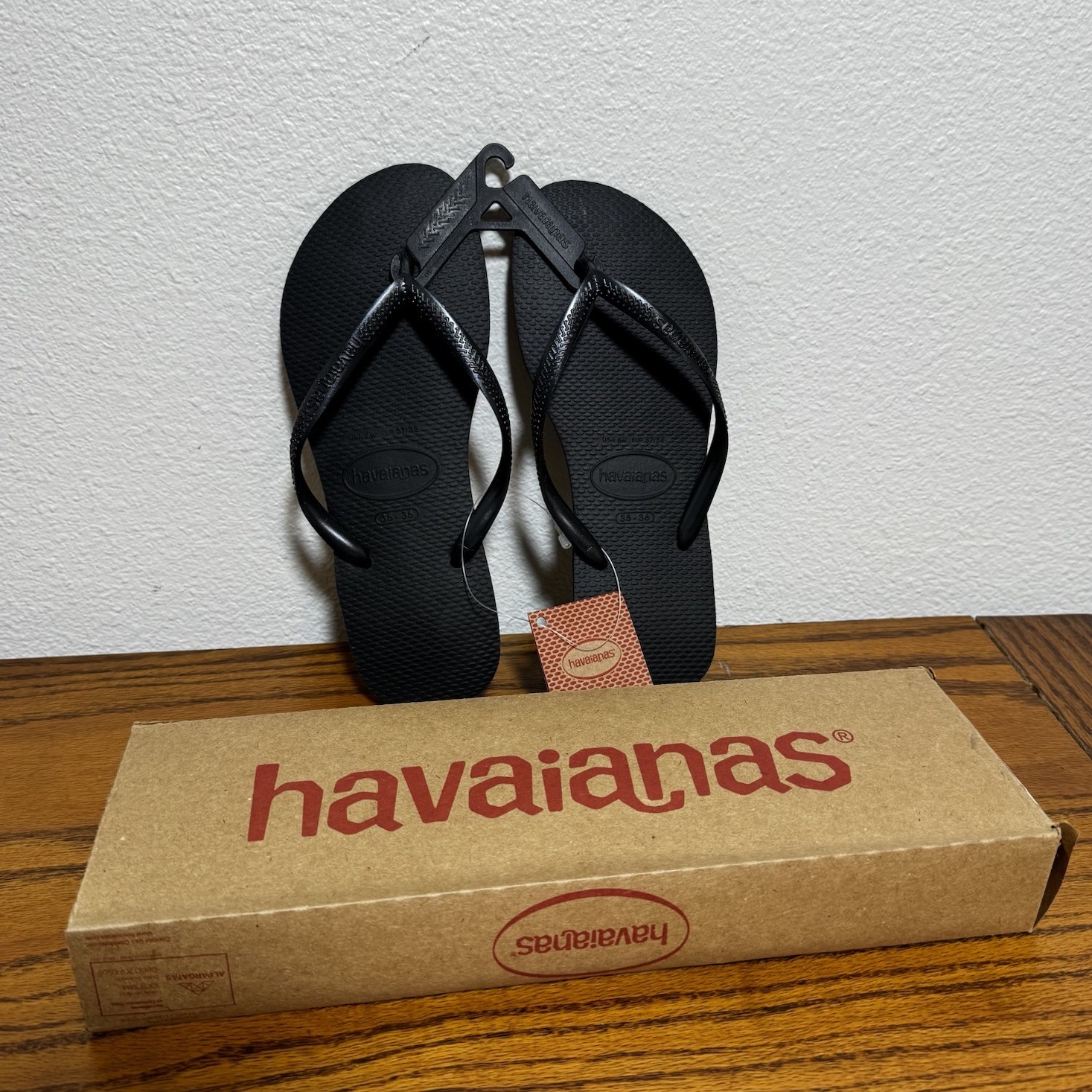 NEW Havaianas Brazilian Flip Flops Womens Sandals Sz 6W Eur 35/36 Black SLIM TOP