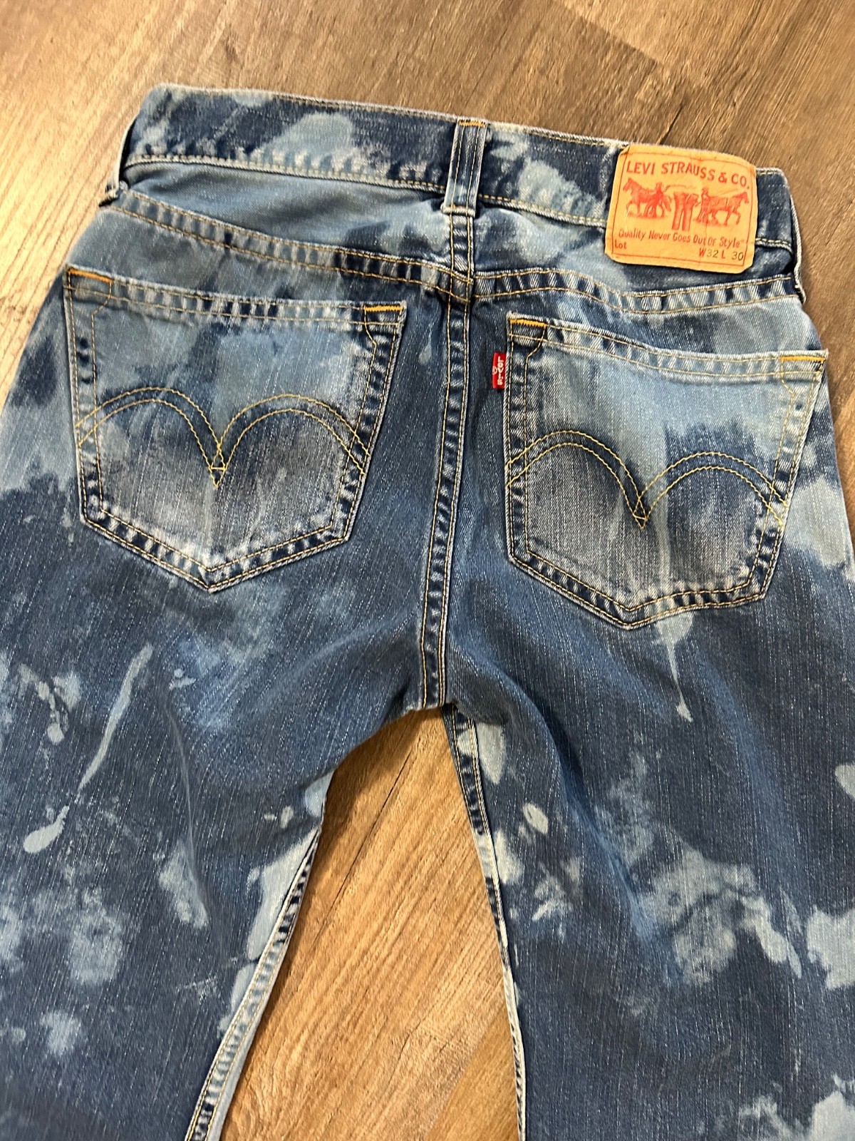 Levi’s Type 1 Real Loose EUC vintage blue bleach splatter low rise jeans 32 30