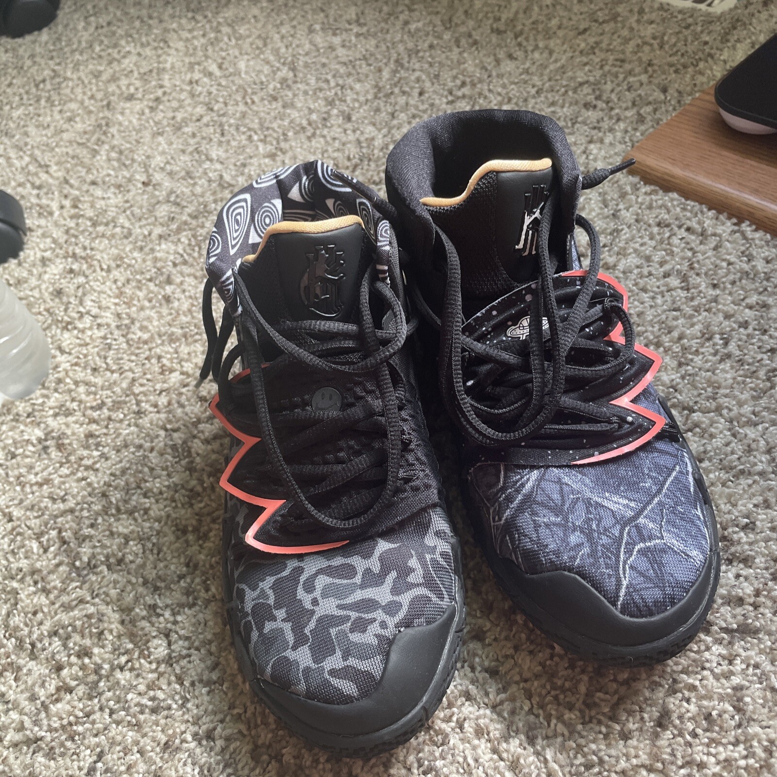 Size 5 – Nike Kybrid S2 What The
