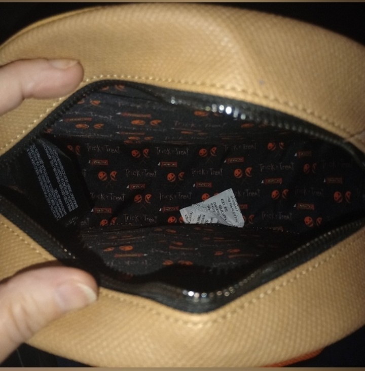 NWT Loungefly Trick ‘r Treat Sam Round Jack-O’-Lantern Crossbody Bag Zip Strap