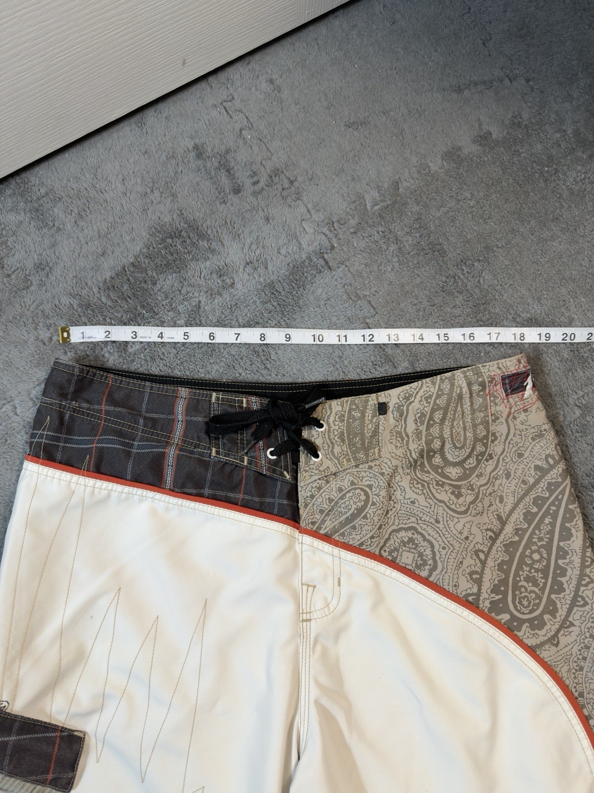 Rusty Men’s Boardshorts Paisley White/Gray/Black/Red Size 36 Drawstring