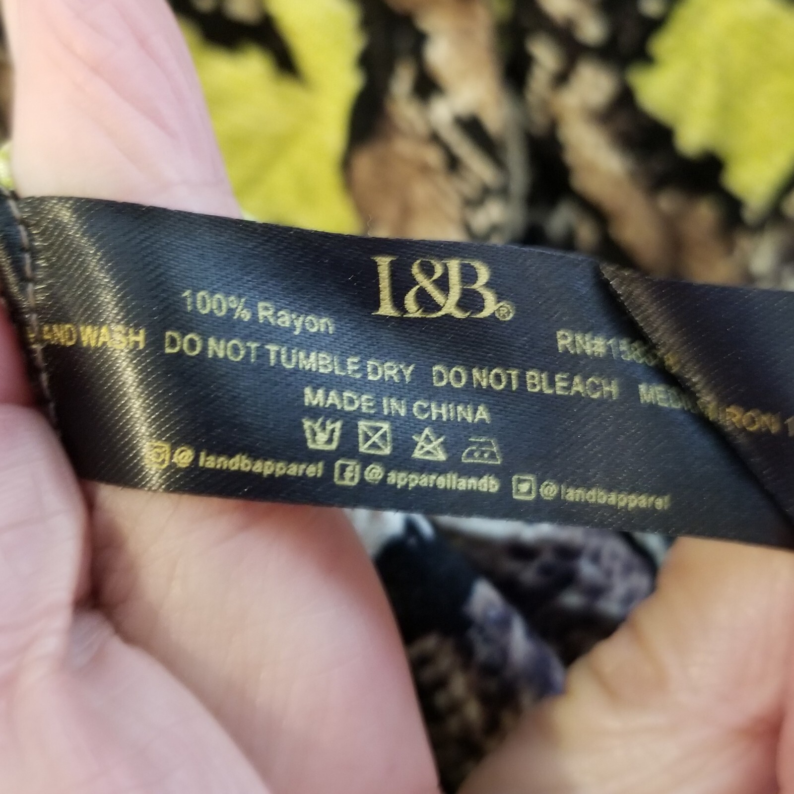 Lucky & Blessed Top Women’s XL Black Brown Yellow Animal Print Ruffle Sleeve New