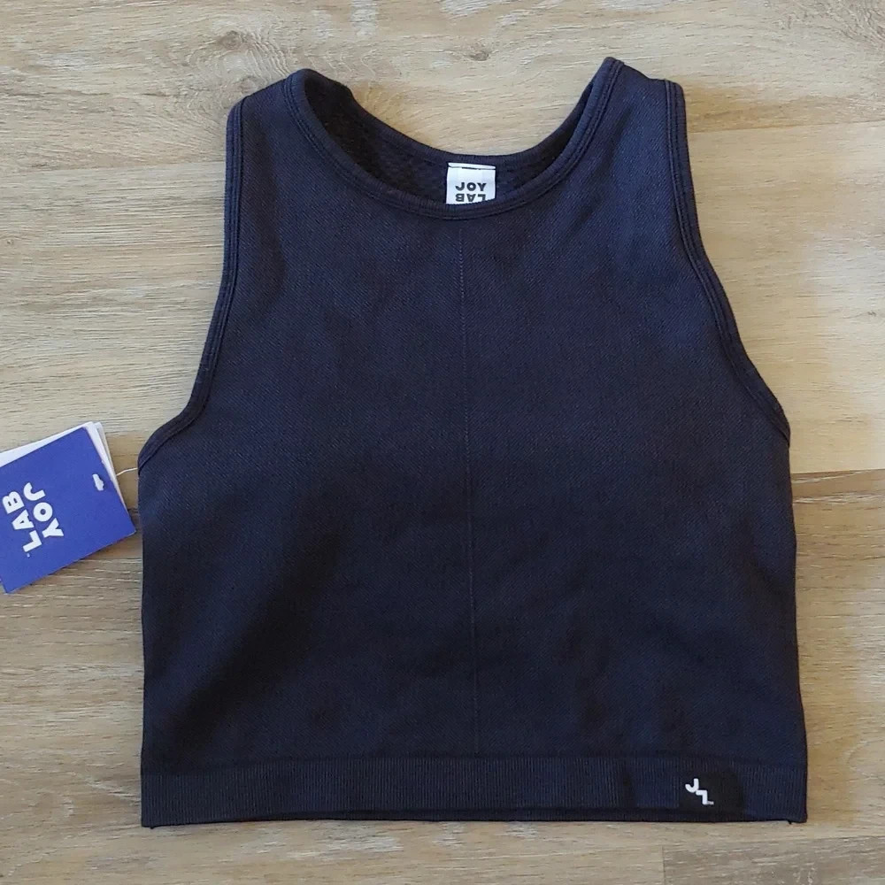 NWT JoyLab Women’s Cropped Fit Padded Tank Top Black Size S