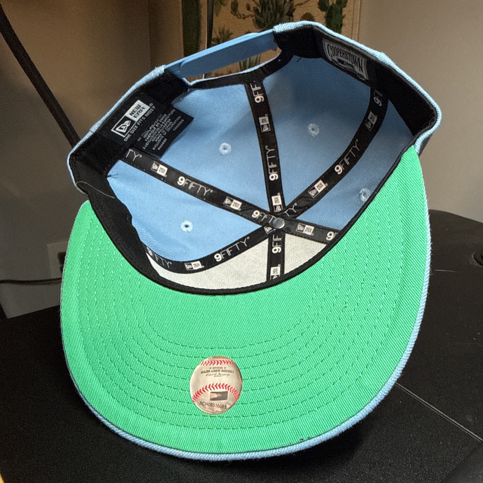 New York Yankees Light Blue Rose Green Brim 9FIFTY SnapBack Hat
