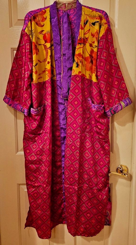 Art Silk Kimono Robe~ Women’s One Size~ Kimono w/Tie ~Floral ~Pink,Purple,Orange