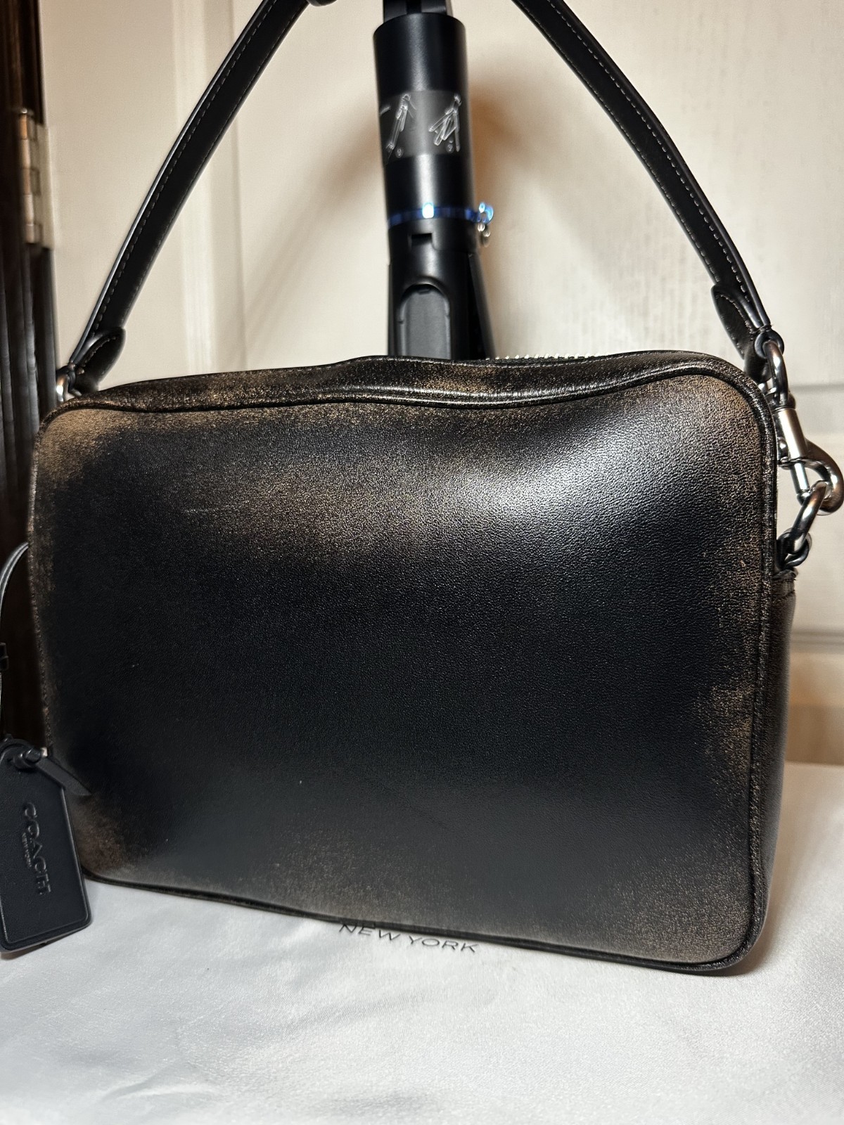 Coach Dakota Crossbody Bag in Loved Leather. Black/Light Tan. CDS84