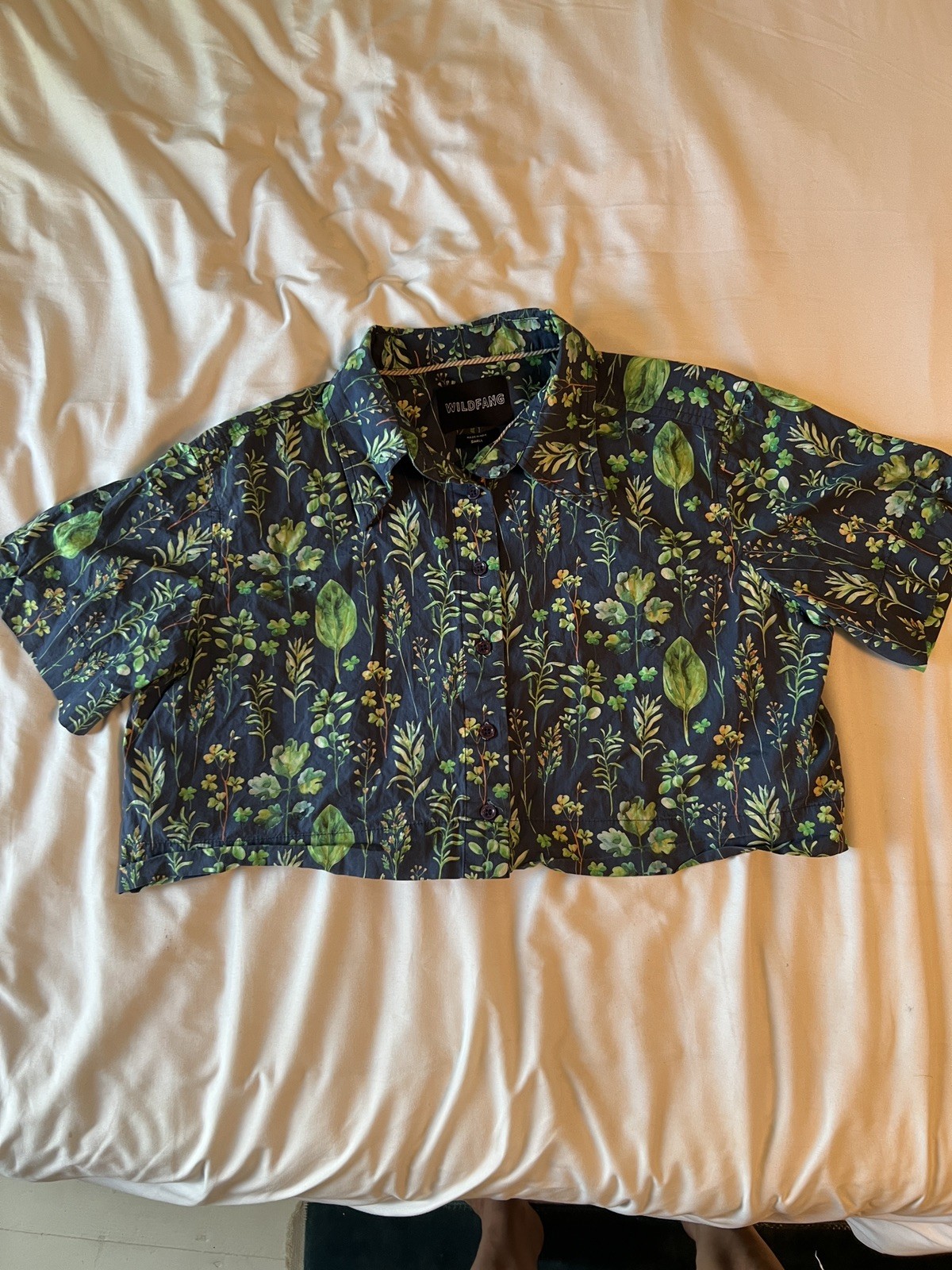 WILDFANG The Essential Cropped Button Up Womxns S Leaf Navy Botanical Print