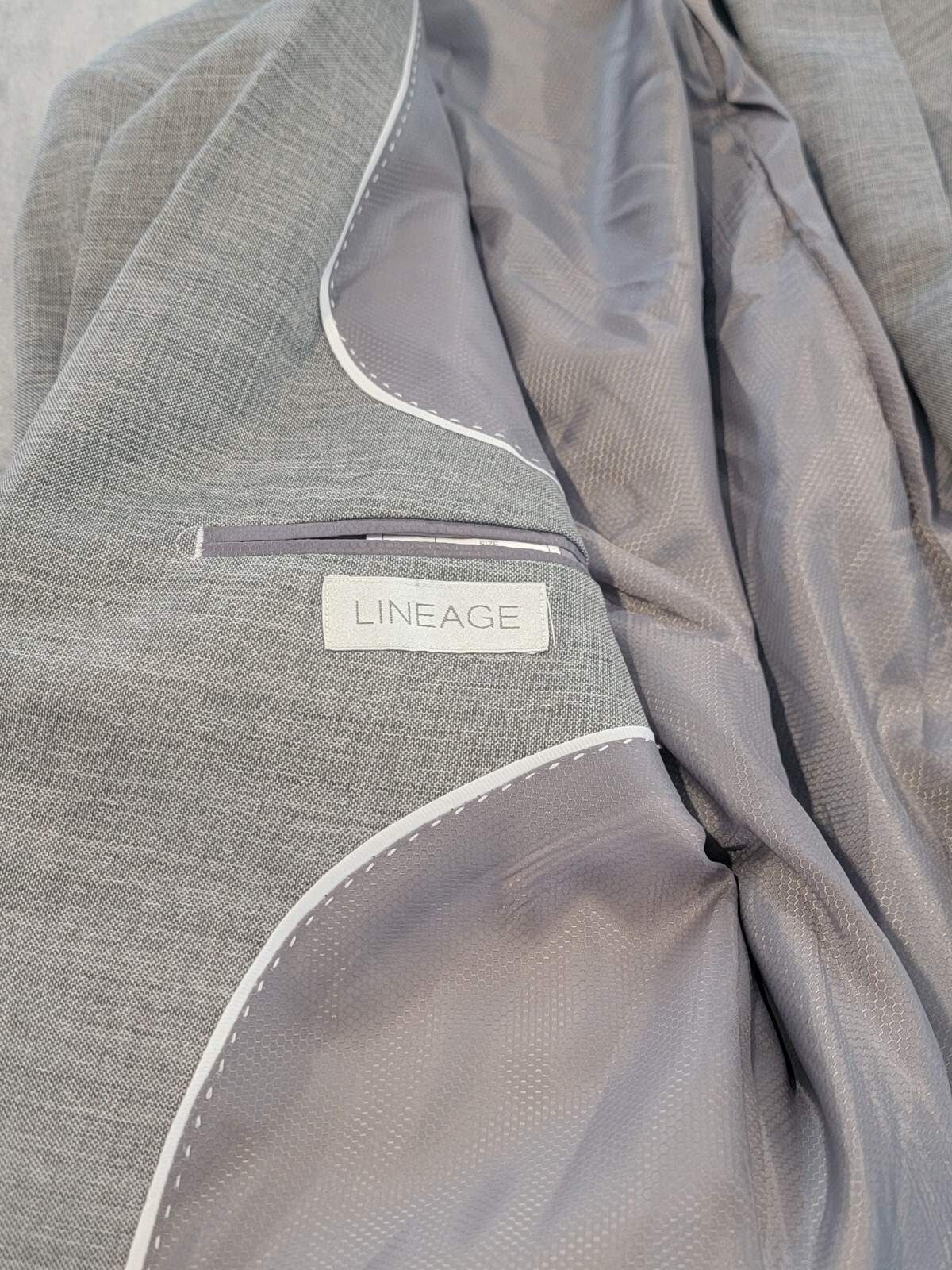42L Men’s Lineage Blazer Light Gray Lightweight 2 Button Polyl Blend Sport Coat