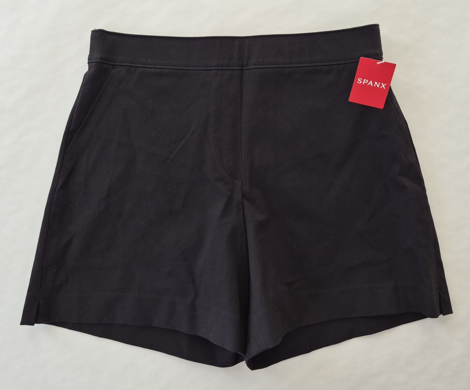 Spanx Women’s M Polished 6″ Black Shorts Cotton Blend