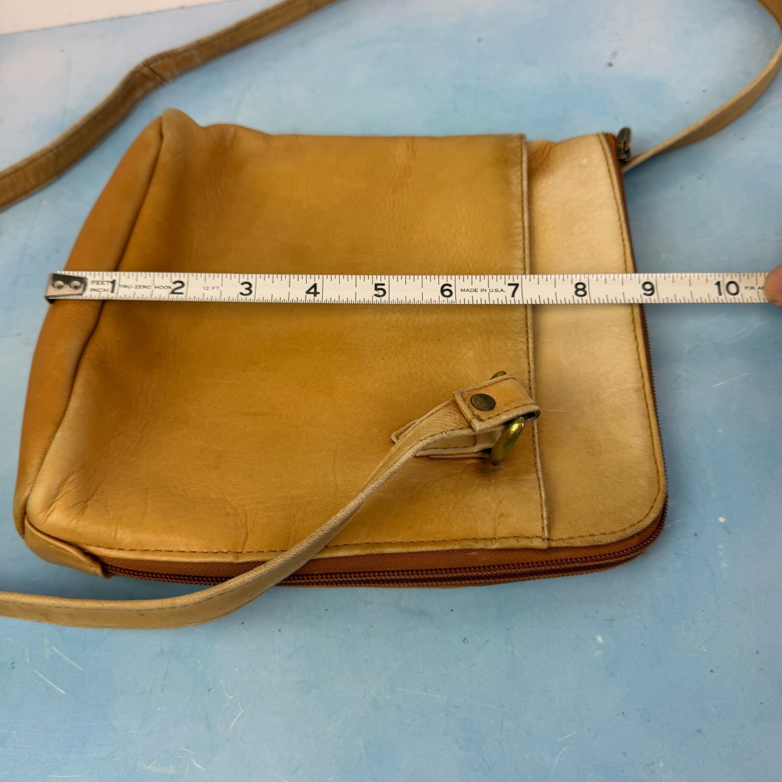 Le Donne Leather L-Zip Crossbody Shoulder Bag Distressed Faded Columbia 9 x 8