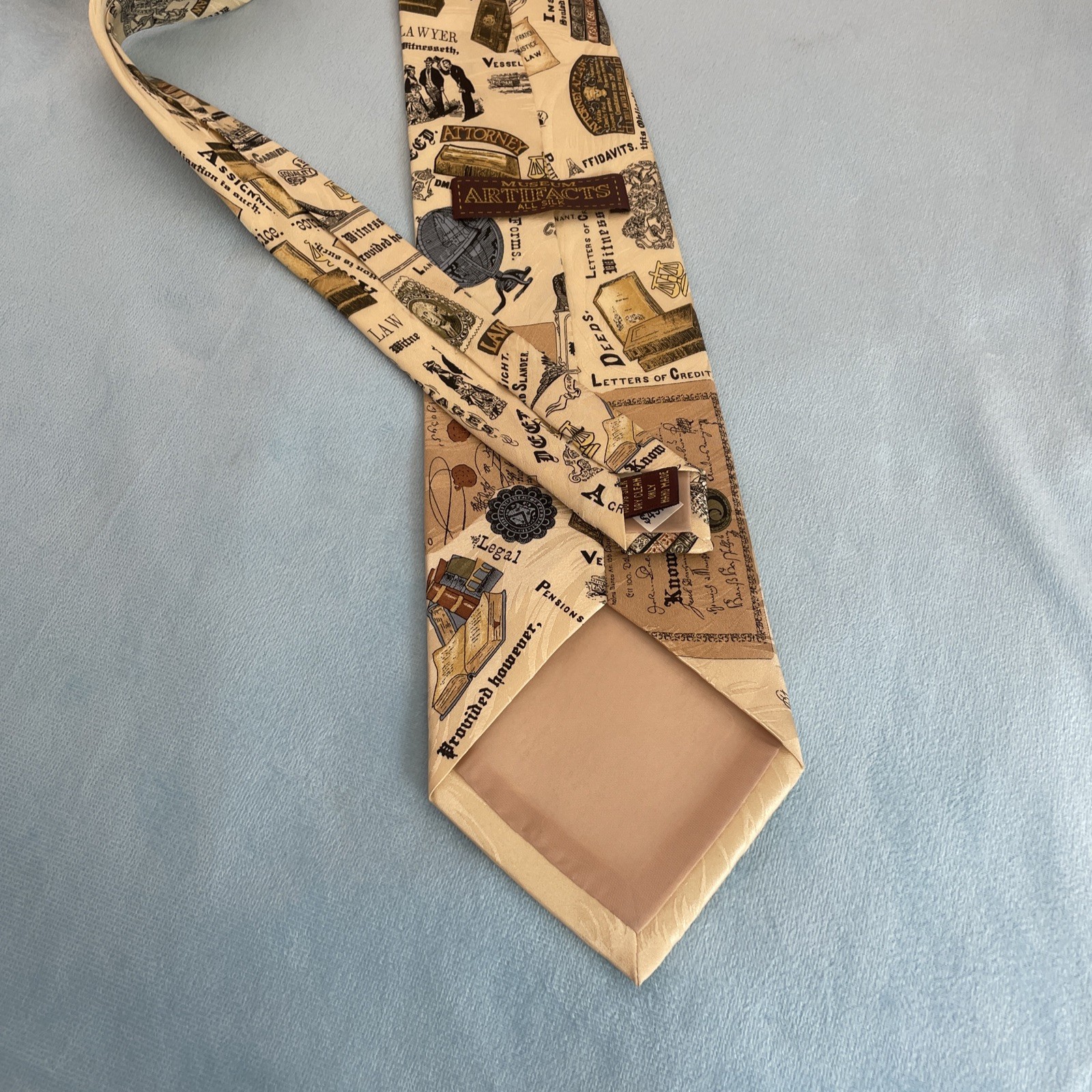Museum Artifacts Hand Made Silk Tie Business Law Judge Artifact History 4″ 57″