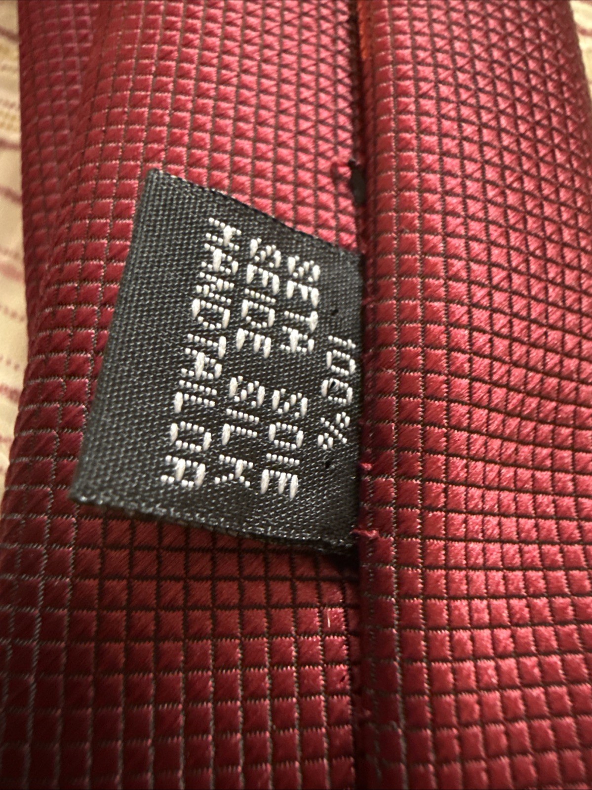 Hi Tie Men’s Necktie Red Textured 54” X 3.25”