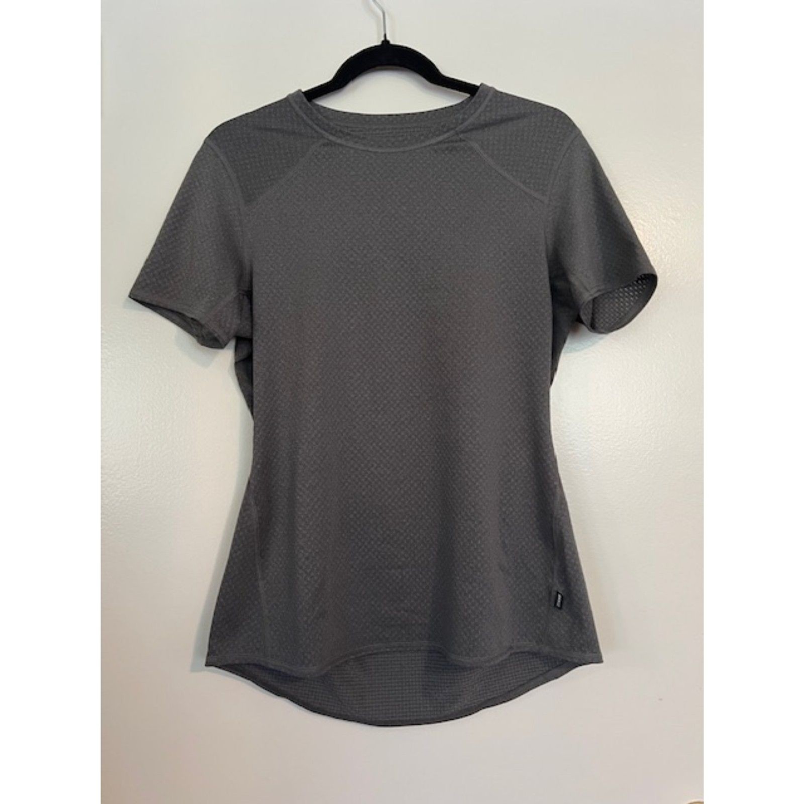 REI Co-op Lightweight Base Layer Crew Top Tshirt M Gray