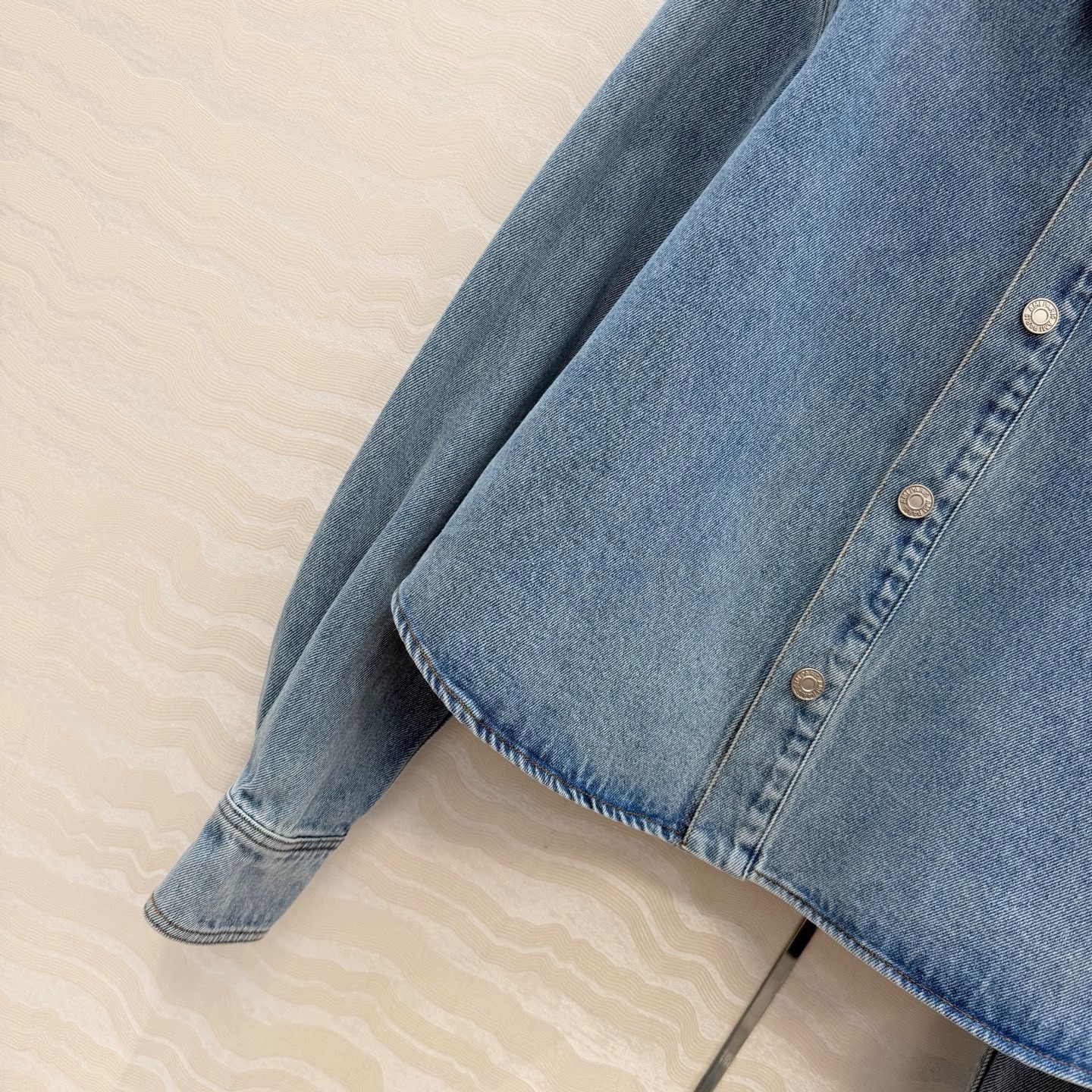 Ami Vintage Washed Blue Denim Cropped Jacket — Women’s Size S