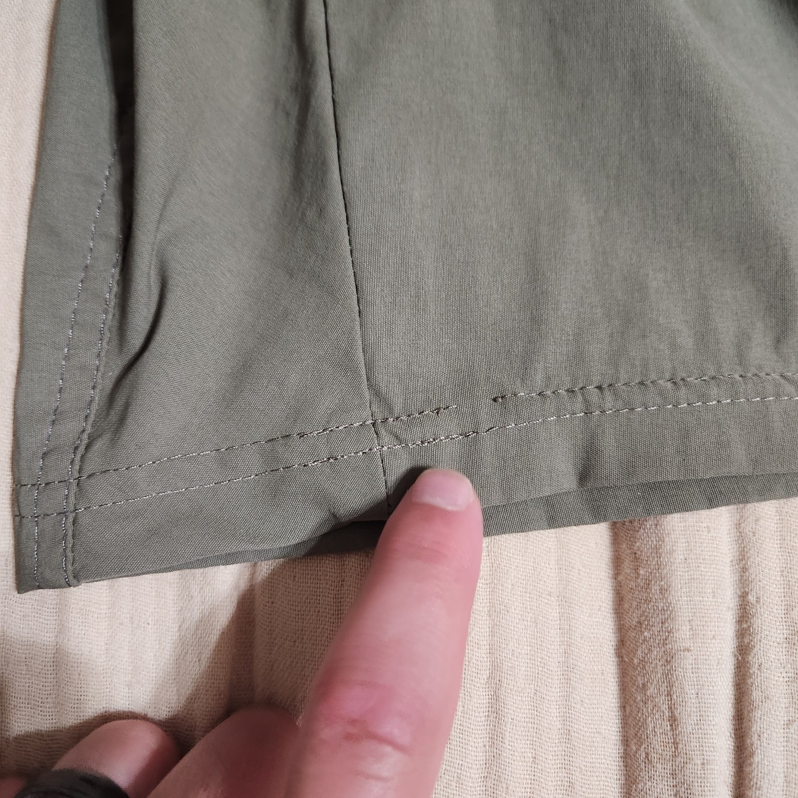 Kuhl Renegade 10in Shorts Size 35 Khaki Water Resistant Quick Dry 8 Pockets 5121