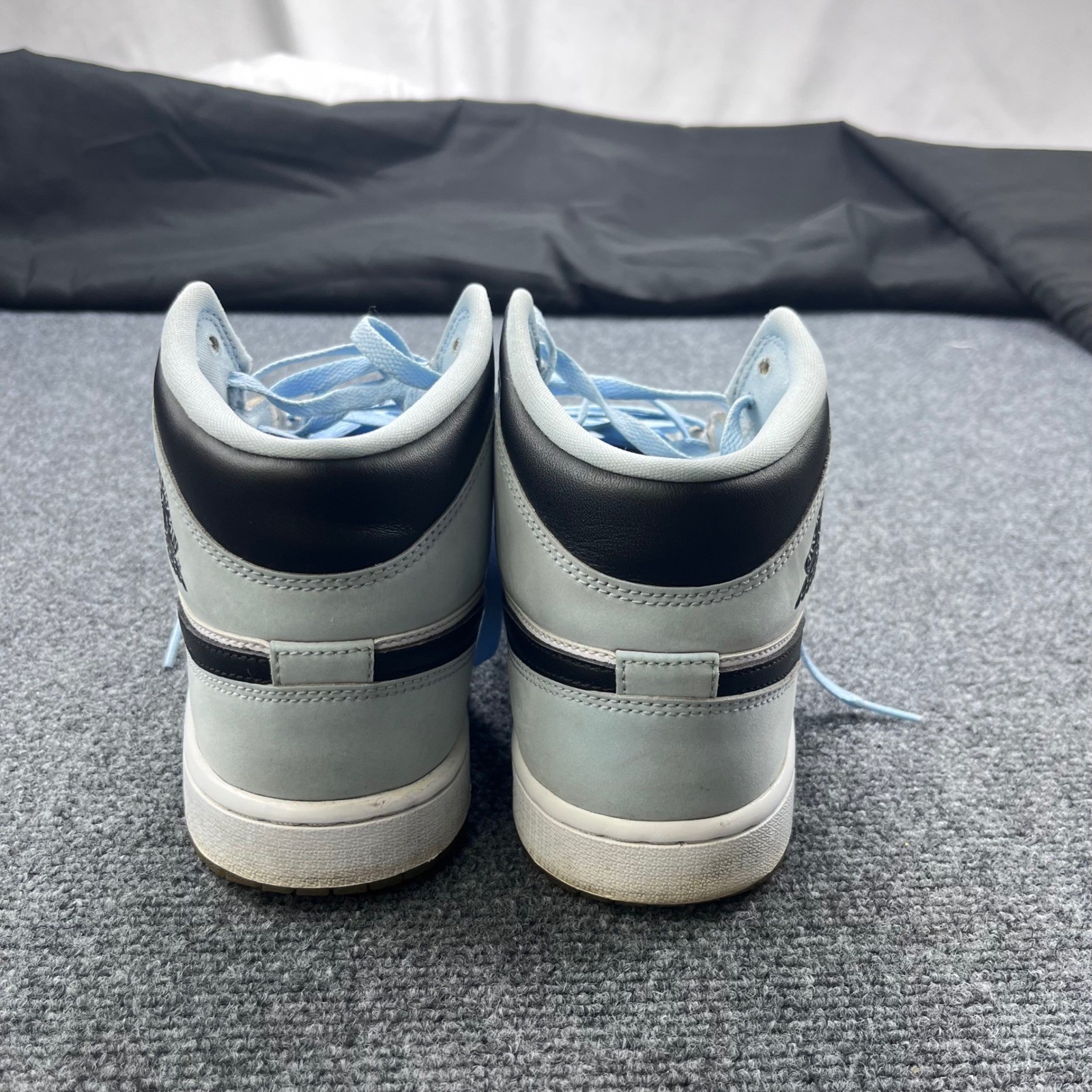 Jordan Air Jordan 1 Mid Basketball Ice Blue White Black Sneakers DV1308-104