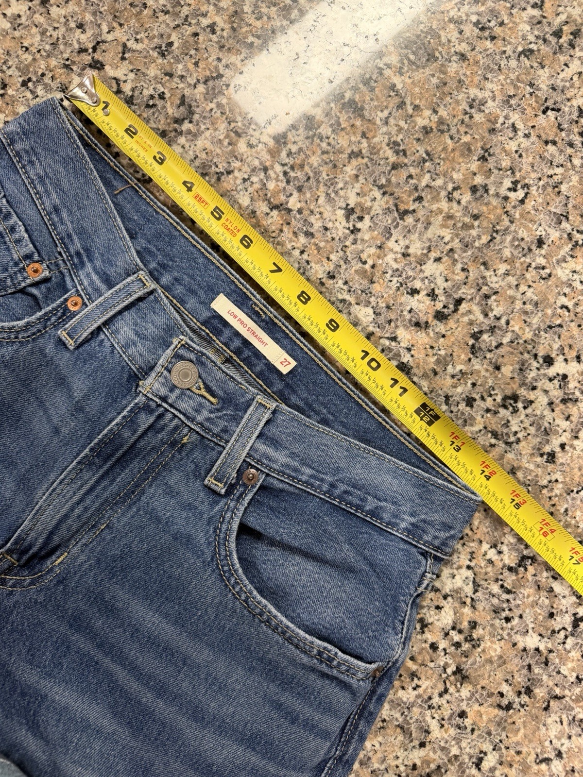 Levi’s Low Pro Straight Women’s Medium Wash Distressed Jeans Size 27