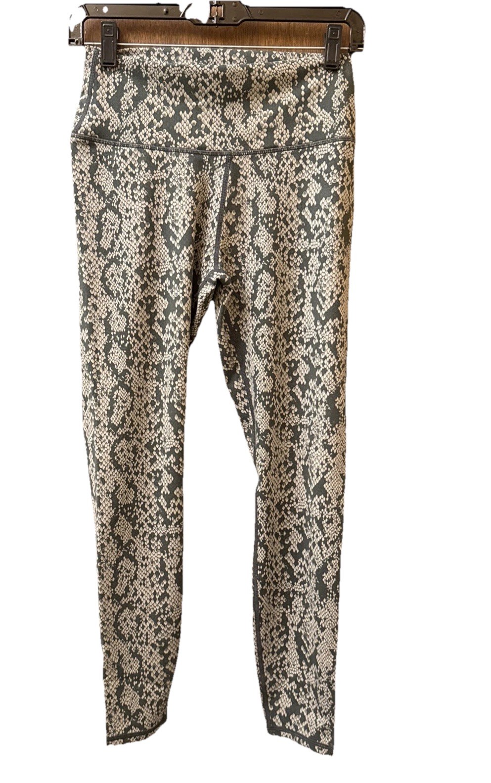 VARLEY Women’s Size Medium Century 2.0 Legging Snake Print Green Ankle Length