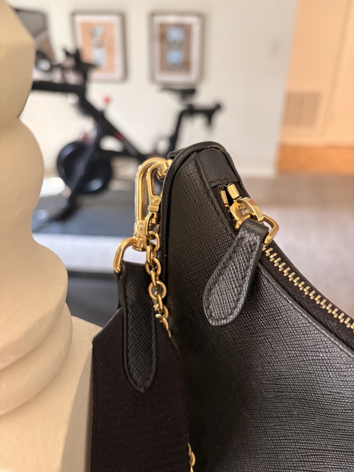 PRADA Re-Edition 2005 Saffiano Leather Designer Bag Gold Chain Adjustable Purse