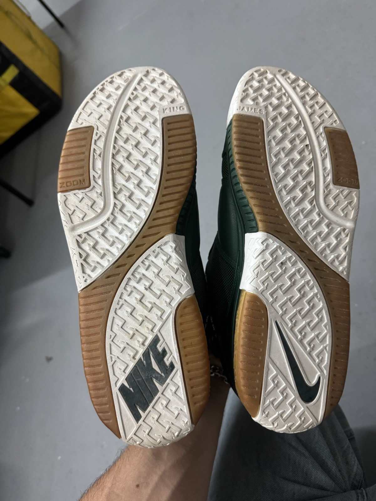 RARE Nike Zoom LeBron 2 SAMPLE PE LOT SVSM AWAY 15 PROMO & 2 LOW GUTS SAMPLE 14