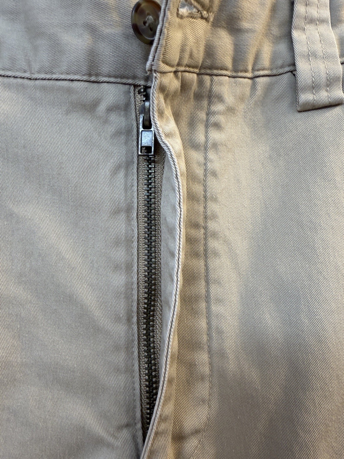 Perry Ellis Men’s Khaki Chinos Pants Tan Casual Workwear Slacks Size 32/30