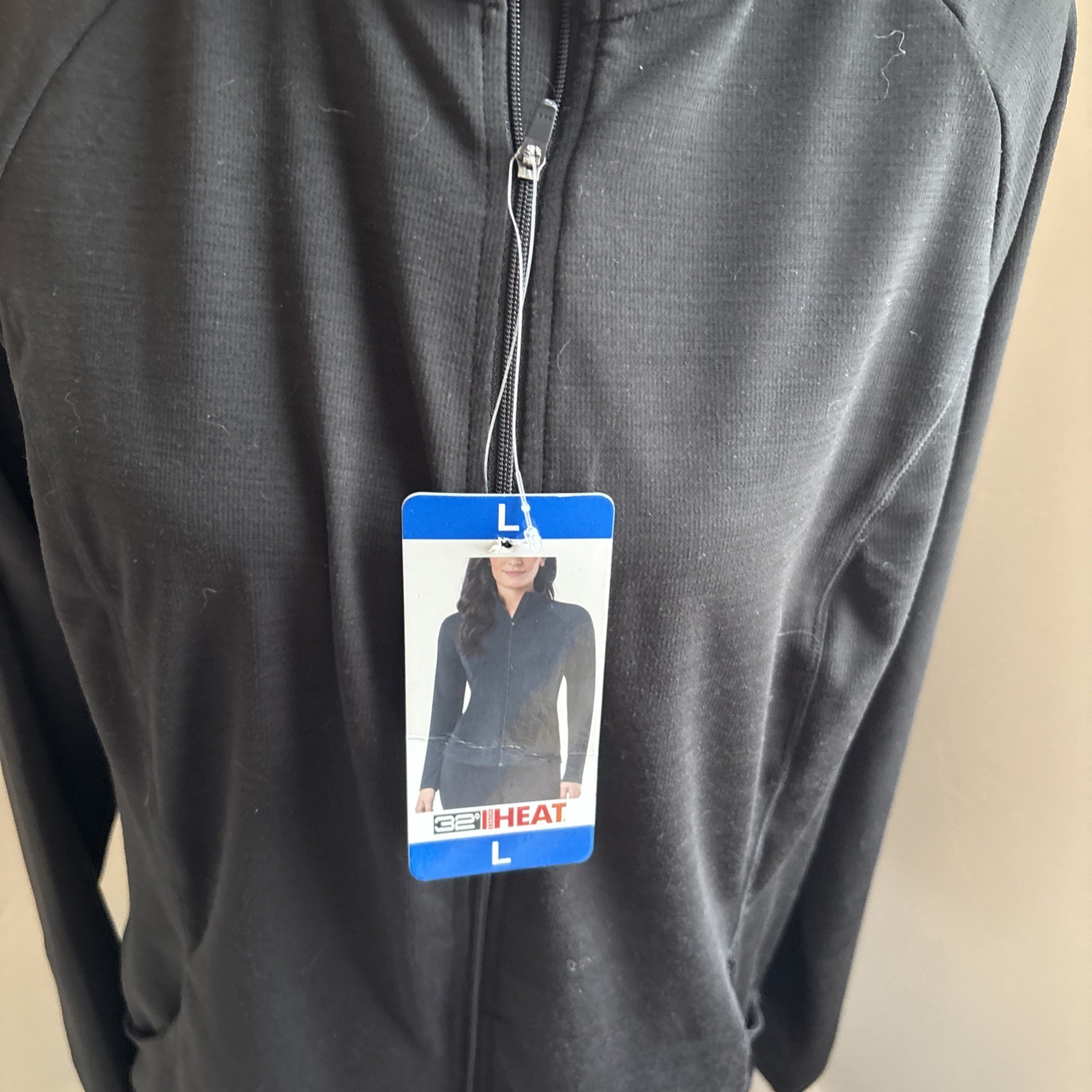 NWT 32 Degree Heat Zip Front Black Activewear Jacket Size Large, layering. NWT.
