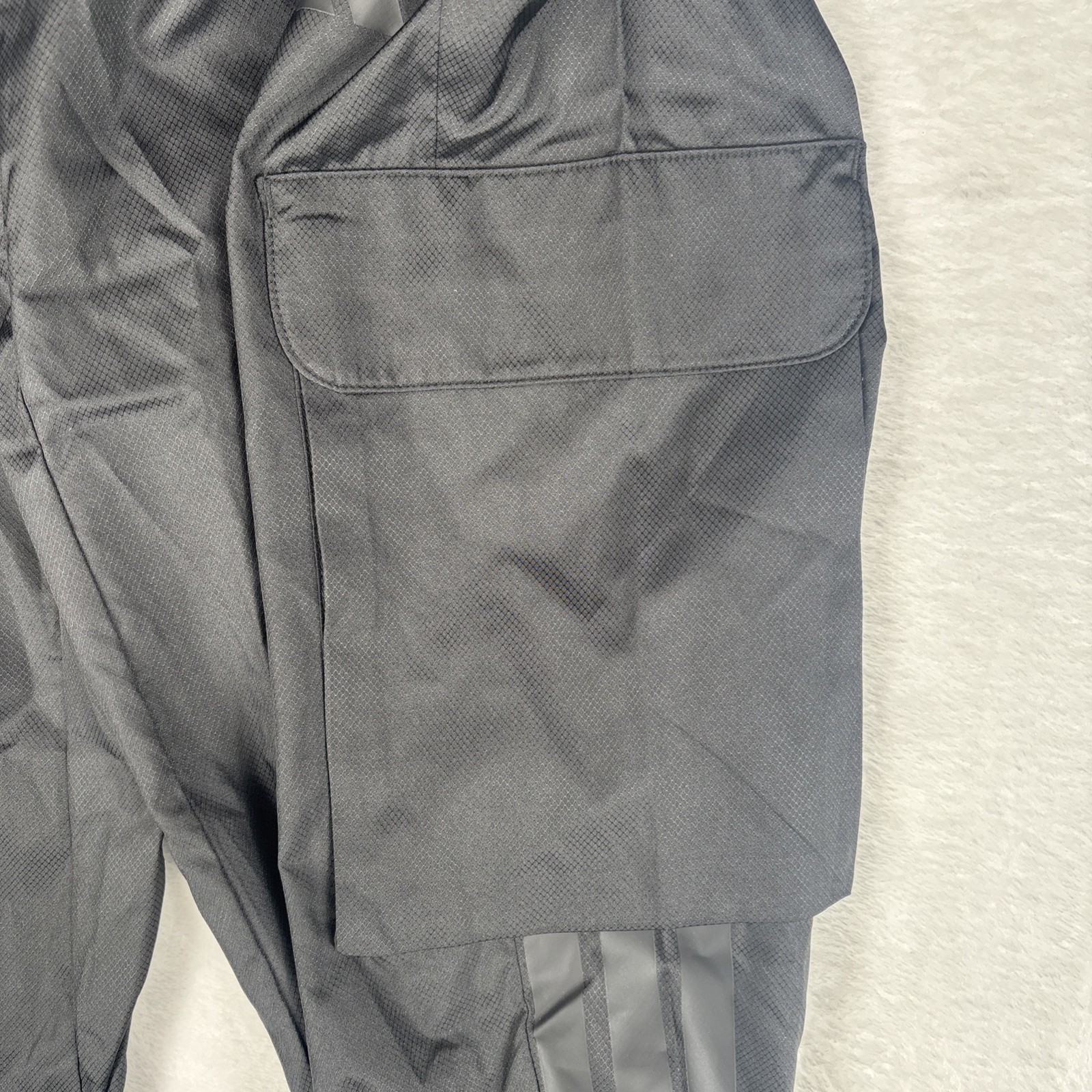 adidas Men City Tech Utility Woven Pants Cargo Black 3 Stripe Loose Size Medium