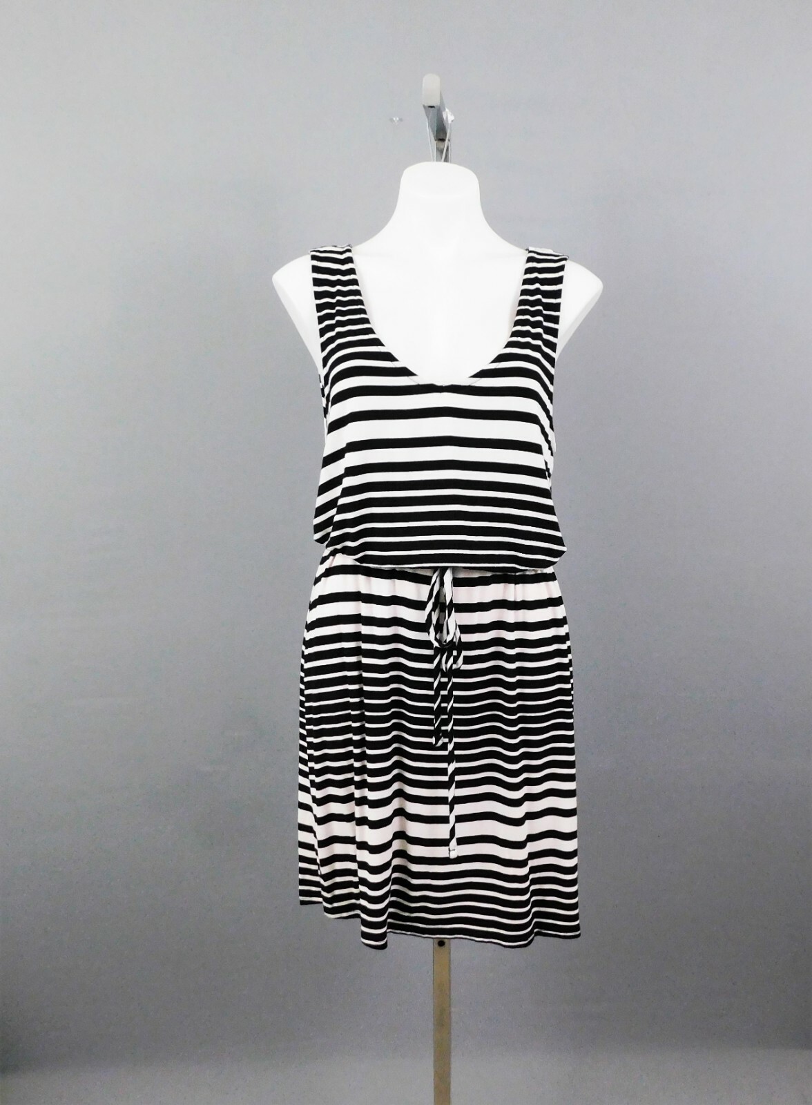 Merona Women’s Dress, Size XL, Black/White, 95% Rayon, 5% Spandex