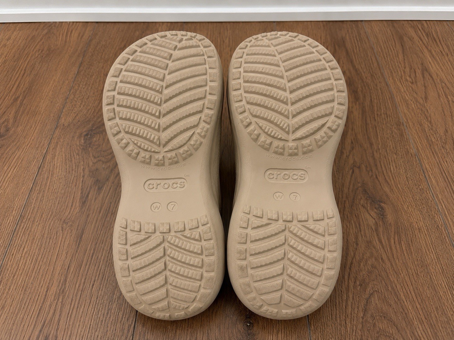 Crocs Bae Clog Platform Clog Taupe Women’s US 7