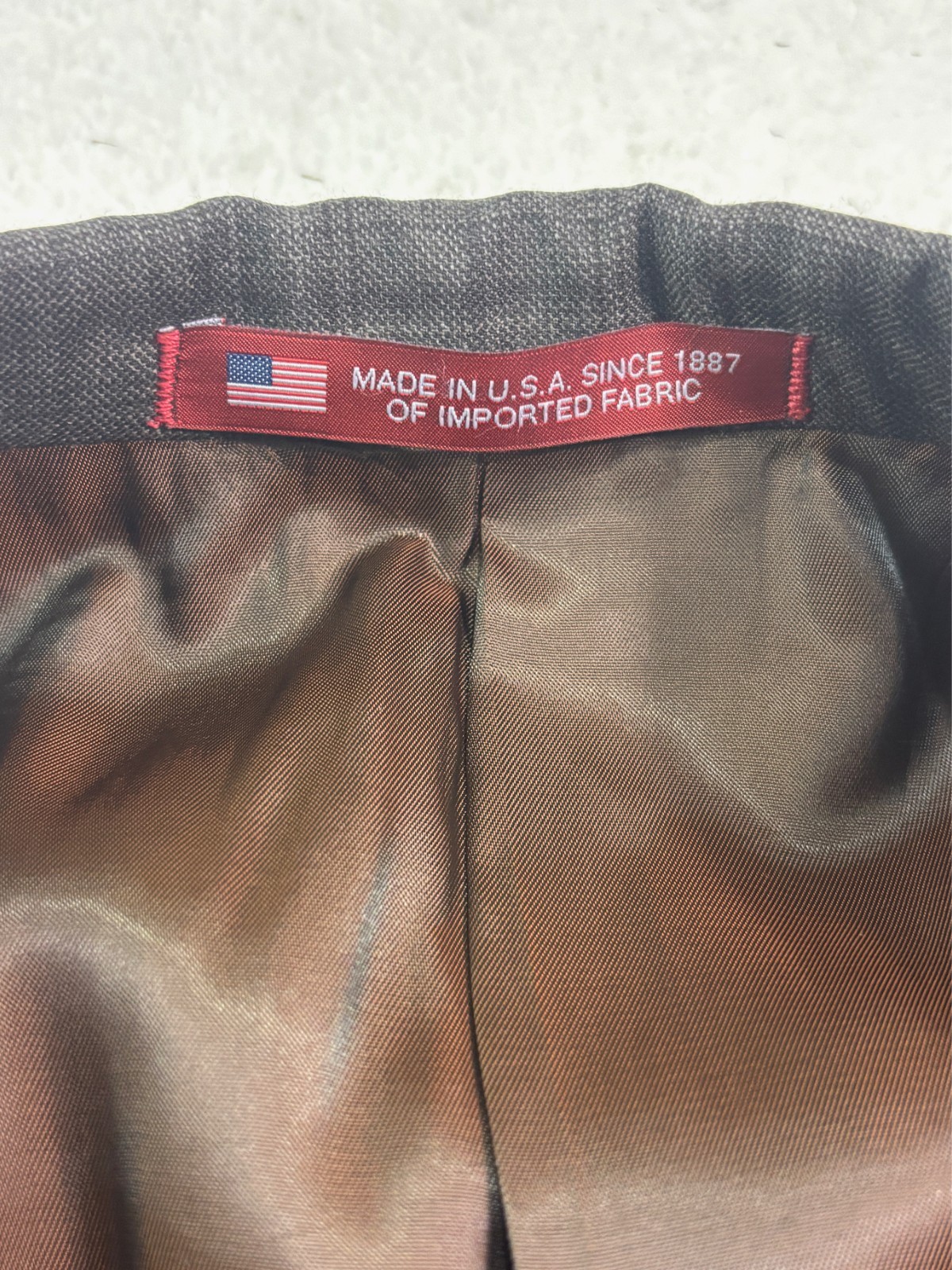 Hart Schaffner Marx 42R 36×29 2pc Pant Suit Brown Plaid Recent Modern Wool USA