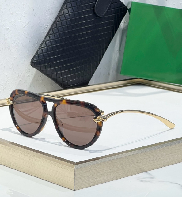 BOTTEGA VENETA BV1418S size:58-15-145 sunglasses new