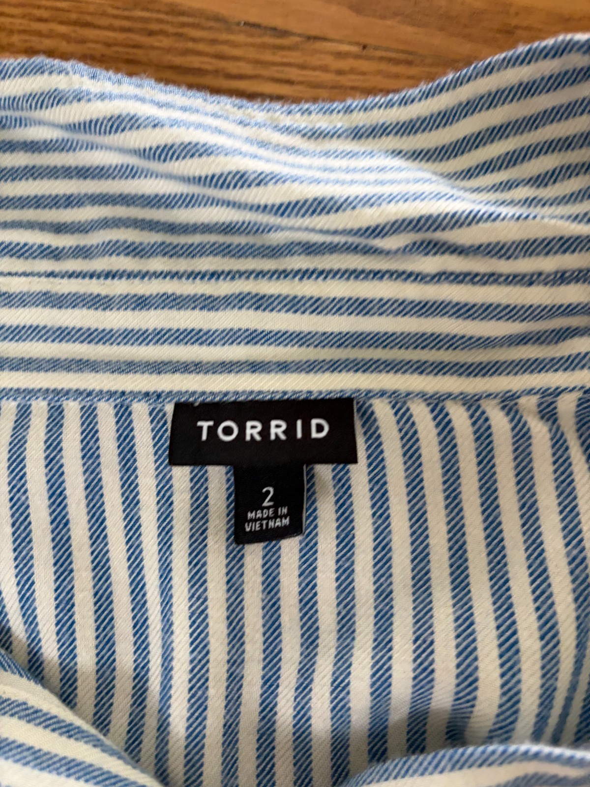 Torrid Super Soft Ruffled Front Striped Button Up Blouse 2x Blue White Striped