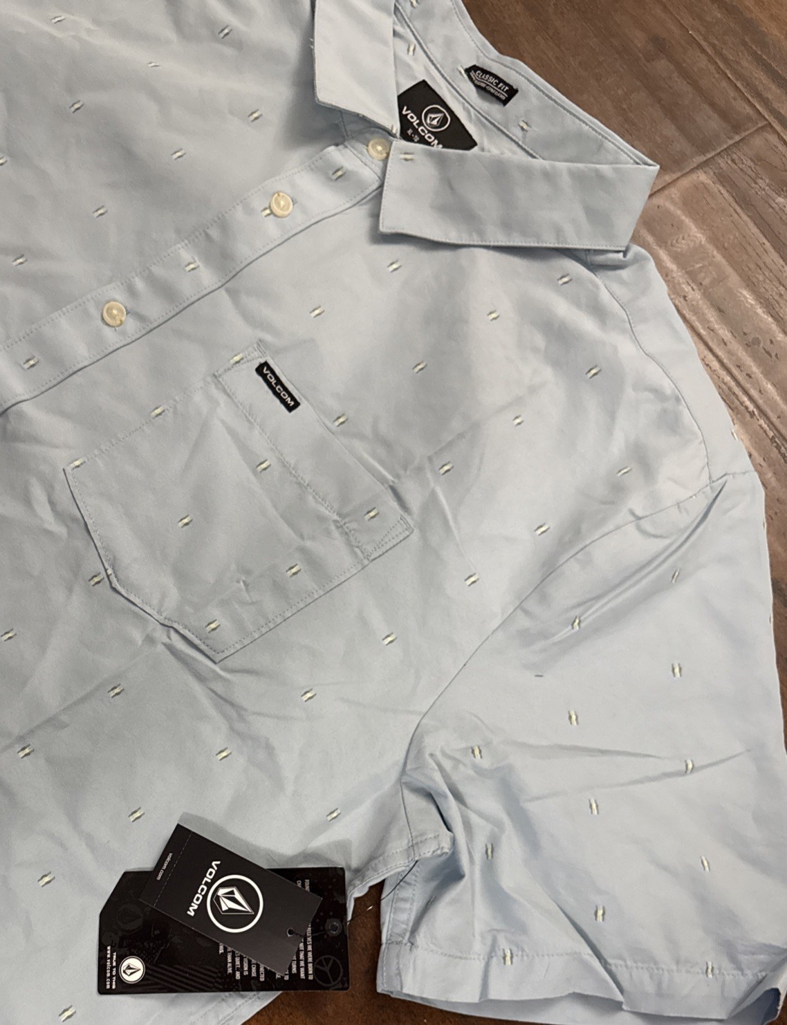 NWT VOLCOM BANKSTONE Short Sleeve Woven Shirt Men’s Size XL. A7