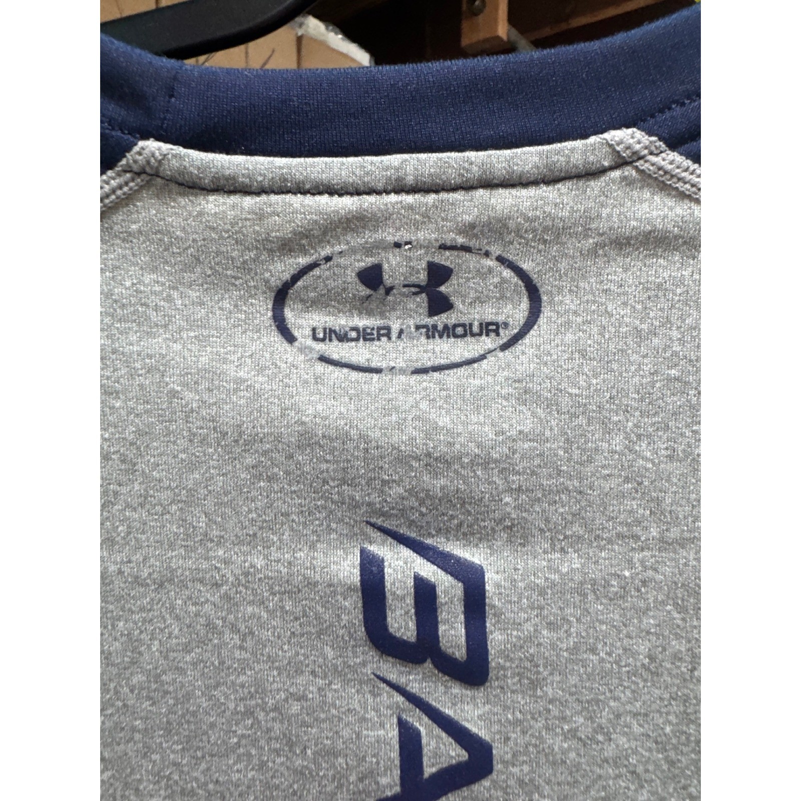 Under Armour Mens Baseball HeatGear 3/4 Sleeve Raglan Shirt Gray Navy Medium