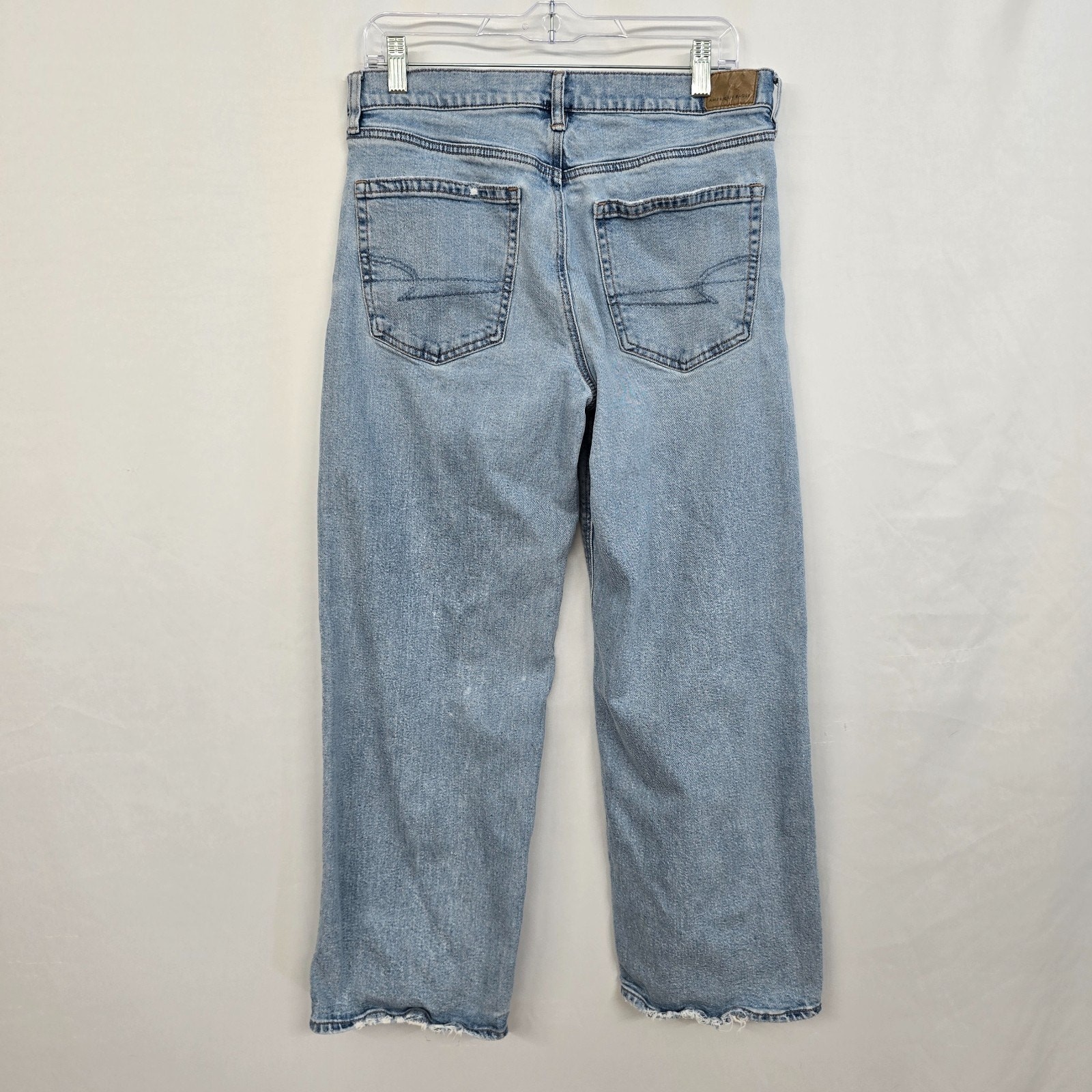 American Eagle Strigid Stove Pipe Jeans Women’s 8 Regular Light Wash Fray Hem