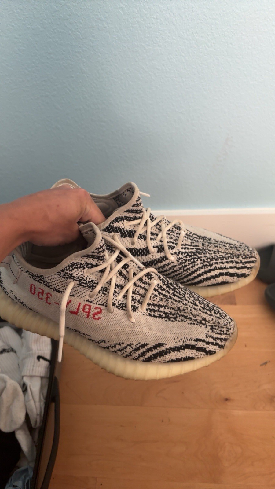 adidas Yeezy Boost 350 V2 Zebra Black White Size 9