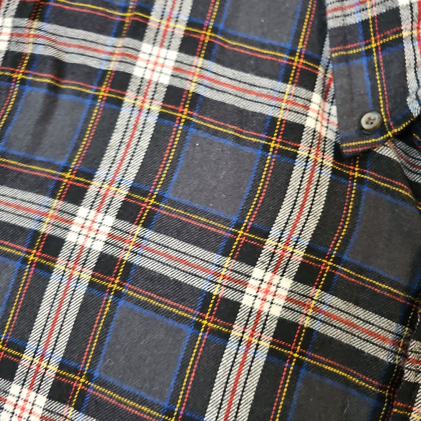 NEW NWT St. Johns Bay Flannel Long L Sleeve Dark Gray Multi-colored Plaid Shirt