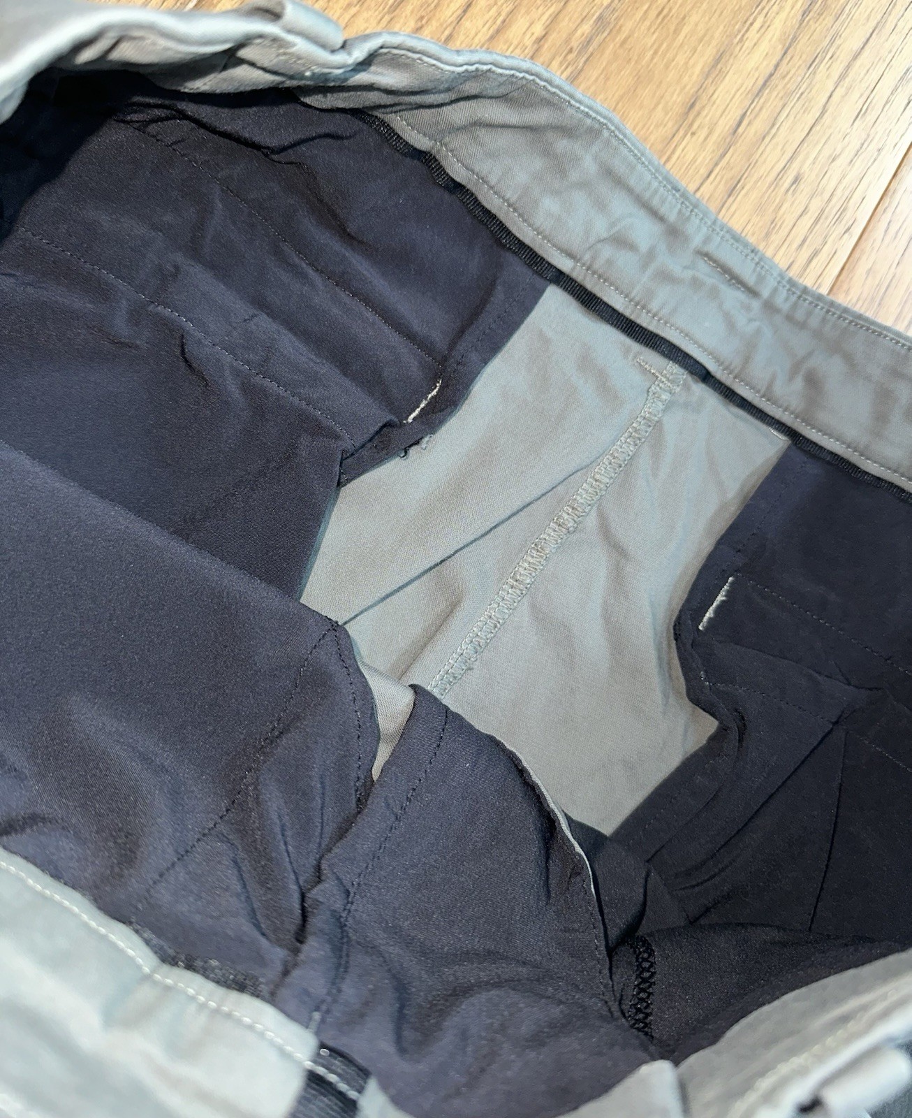 Lululemon Mens Commission Shorts Oxford Classic Fit 30 X 8.75 Gray Casual