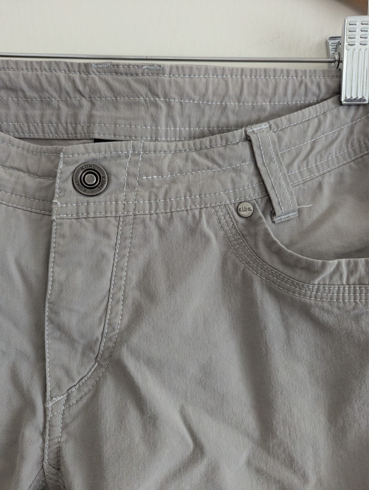 Kuhl tan convertible cargo Gorpcore hiking outdoor pants size 6 reg