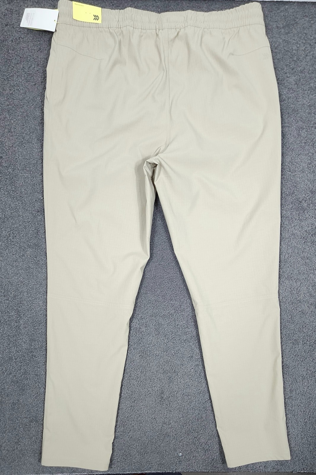 Men’s Jogger Pants L Beige Ripstop Nylon Lightweight All In Motion Zip Pocket