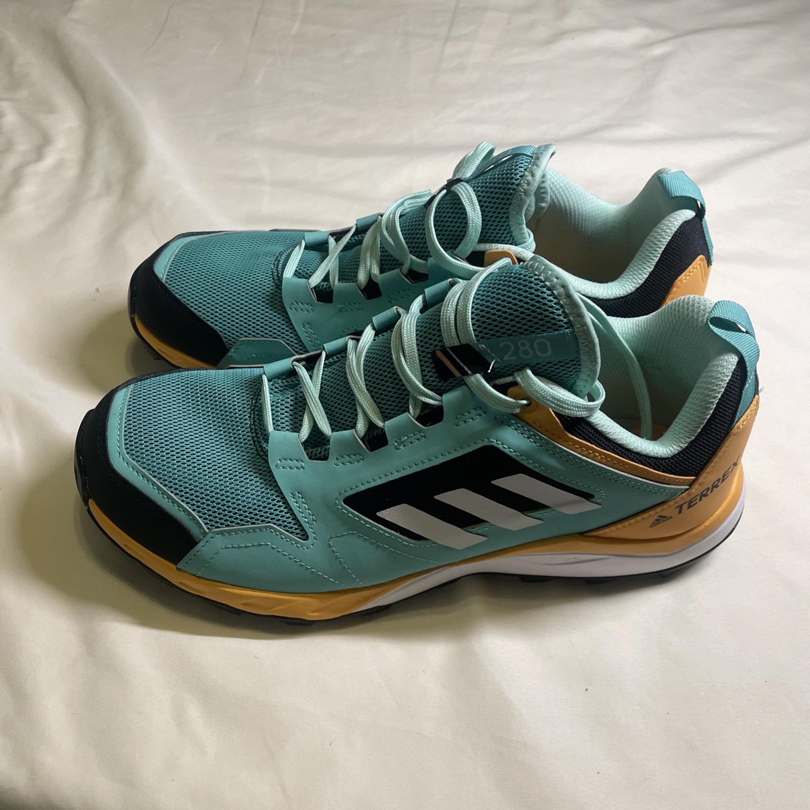 Adidas Womens TERREX Agravic Trail Hiking – Sz: 10-FX6977 – Emerald / White NEW
