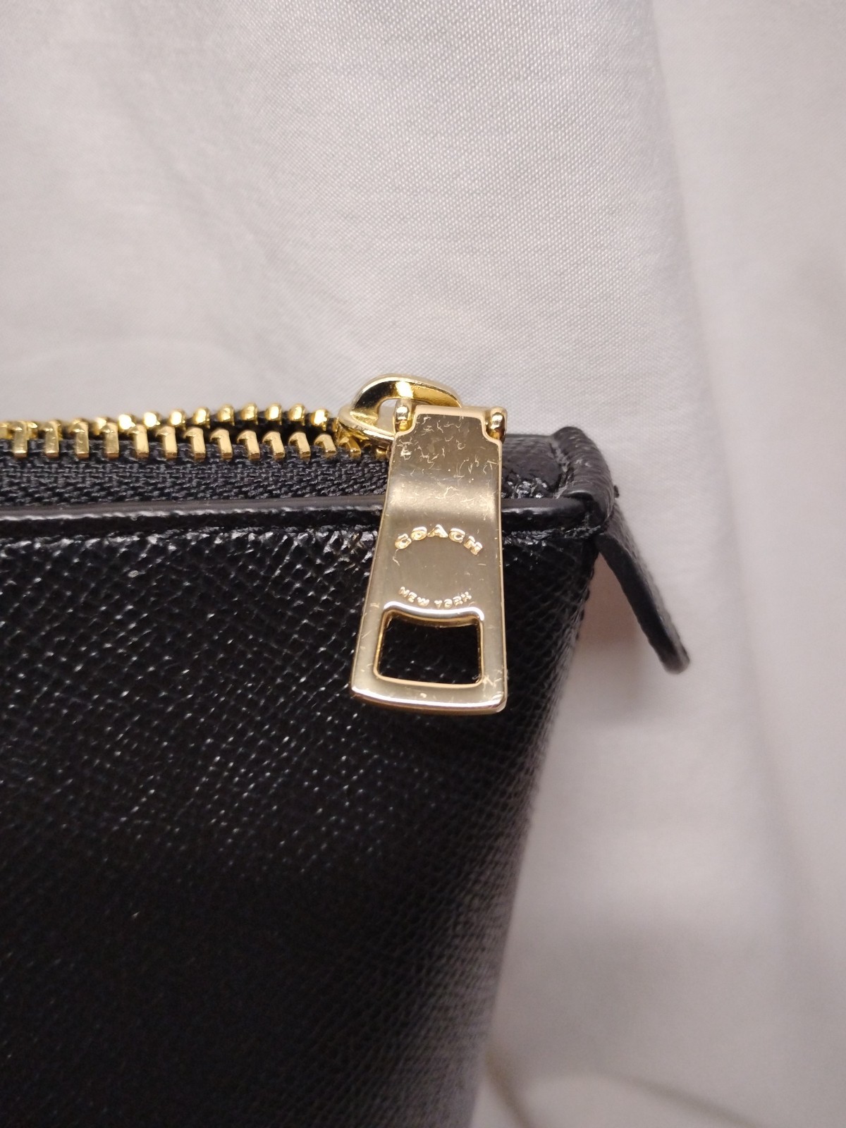 COACH Gallery Tote Shoulder Bag Black Crossgrain Leather w/ Gold Hardware F79608