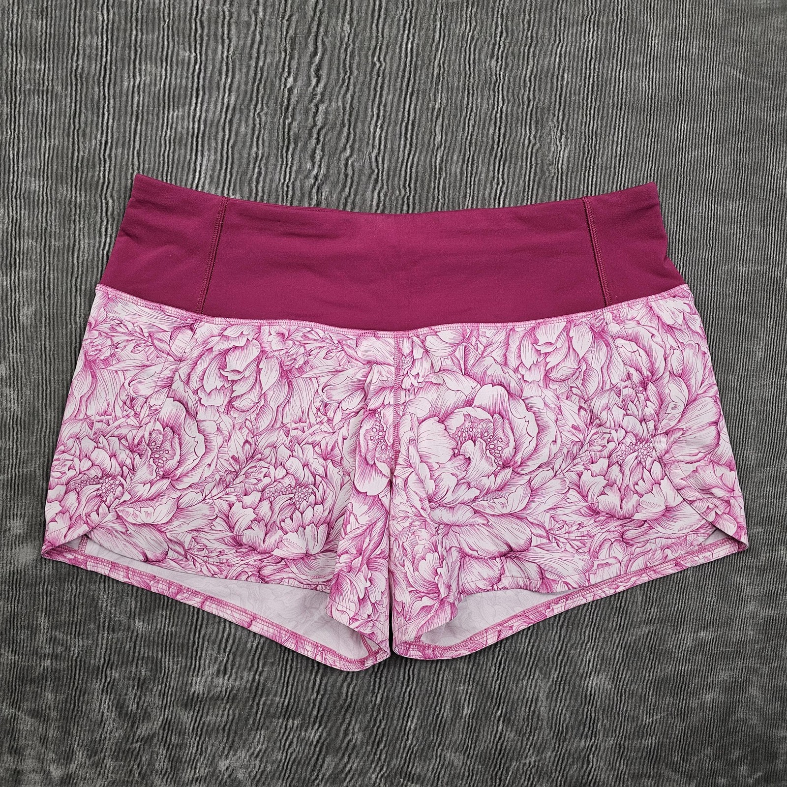 Lululemon Shorts Womens 4 Pink Floral Running 3.5in Lined Zip Pocket Athletic