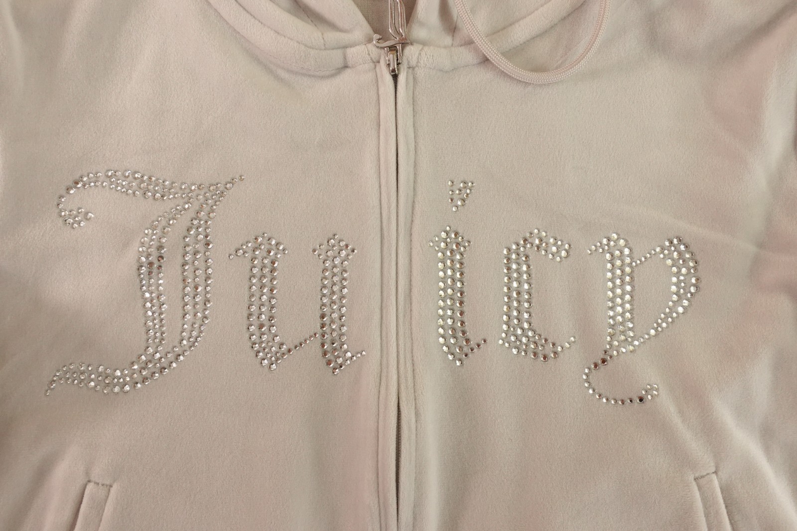 Juicy Couture Womens Medium Ash Gray Rhinestone Velour Full Zip Hoodie NWT *Flaw
