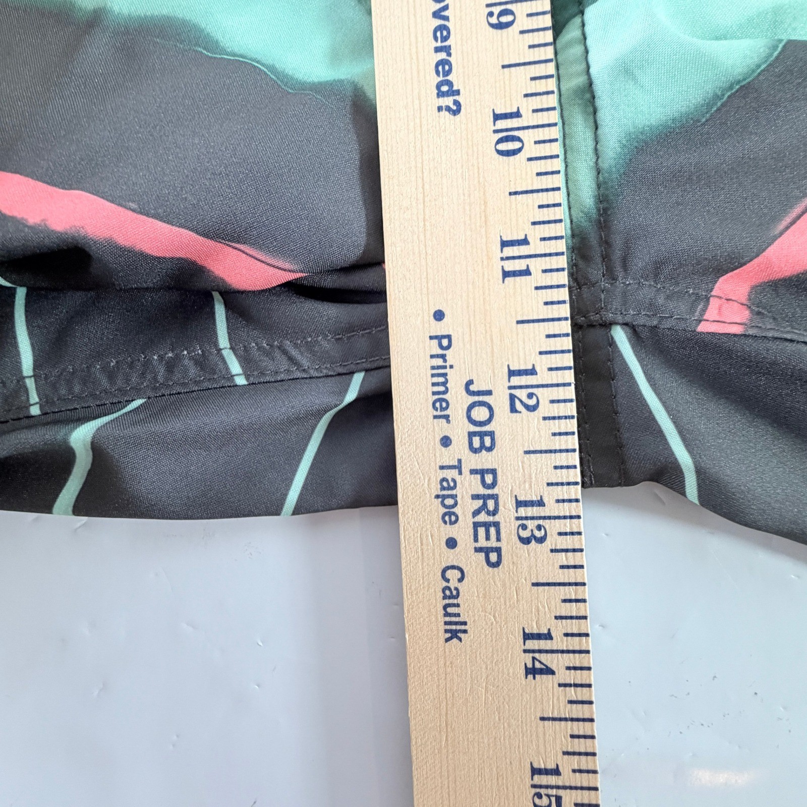 Speedo Eco Hydro Square Leg Swim Board Shorts Volcanic Ash Striped Small NWT
