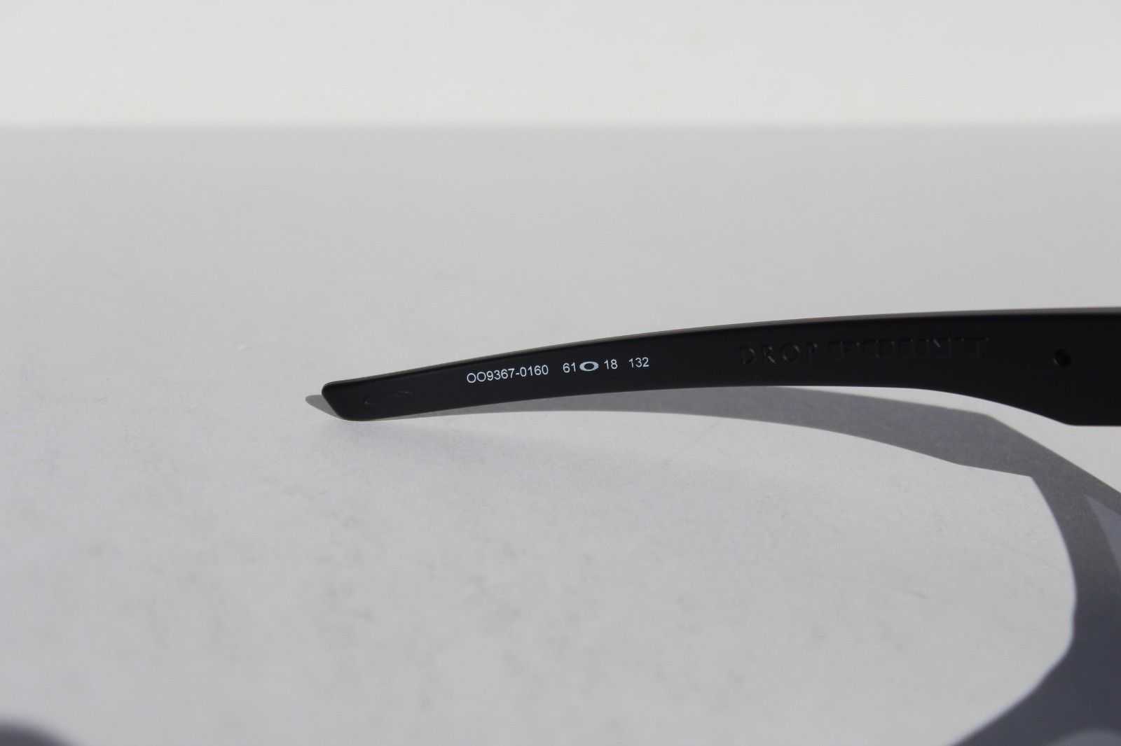 OAKLEY Drop Point Sunglasses Matte Black/Grey OO9367-01 NEW