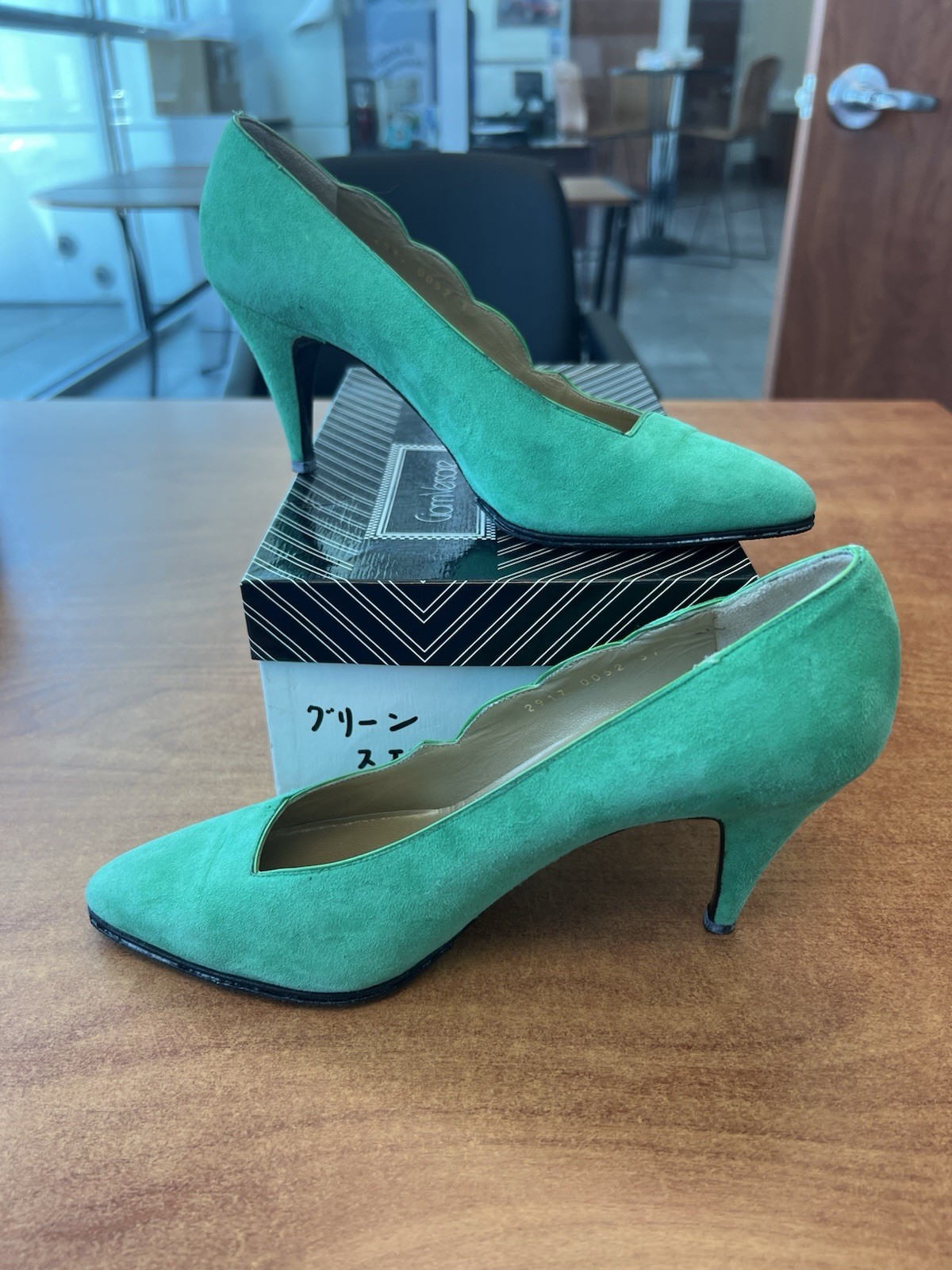 Gianni Versace Green Suede Scalloped Pointed Toe Slip-On Pumps Heels EU 37