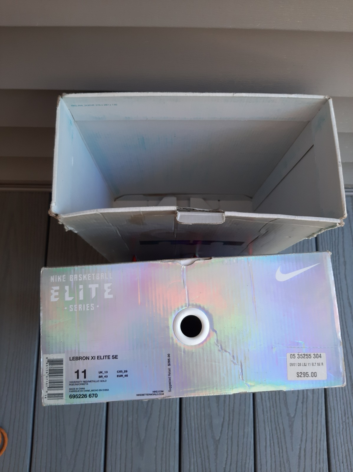 Nike LeBron XI Elite SE Championship University Red Metallic Gold Size 11