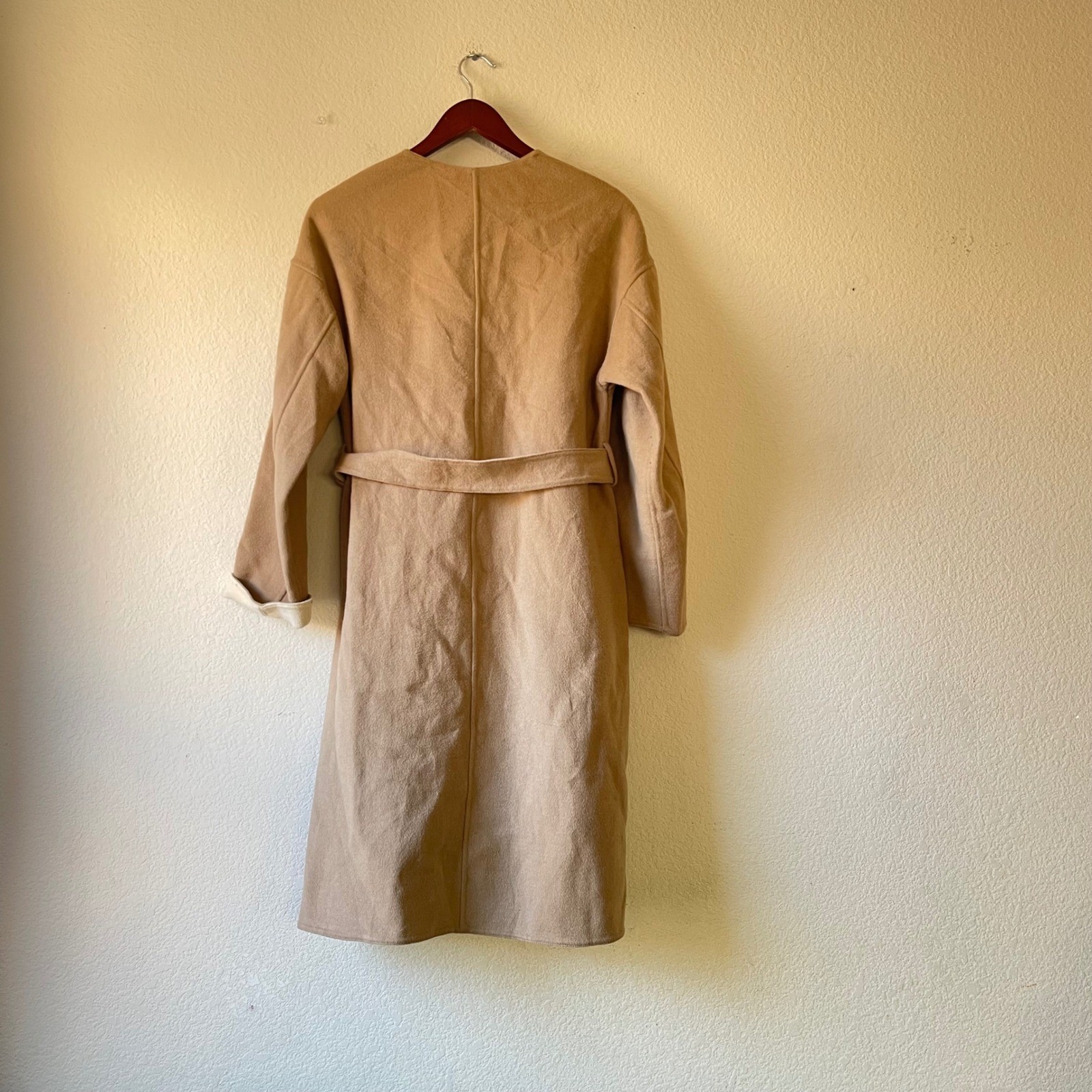 Uniqlo Women Beige Wool blend Belted Collarless Coat Size 6